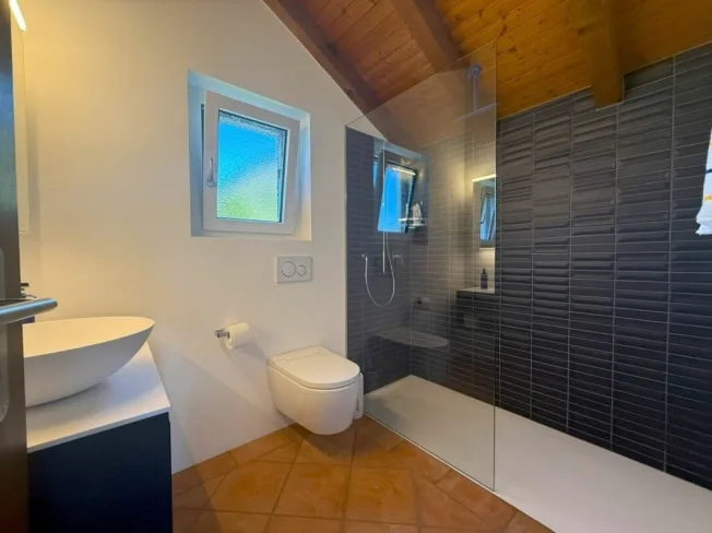 4.5 Zimmer Einfamilienhaus, 6575 S. Nazzaro