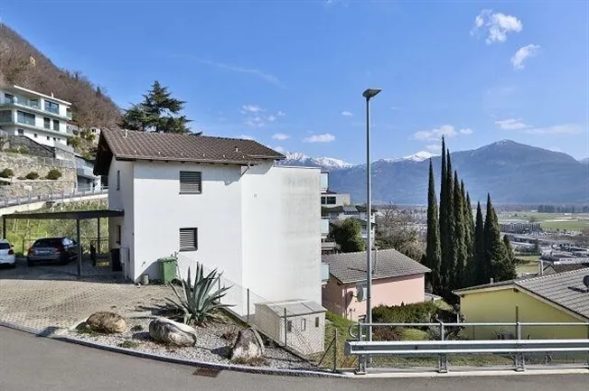 9.5 Zimmer Einfamilienhaus, 6596 Gordola