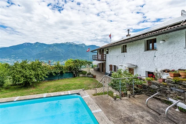 6.5 Zimmer Einfamilienhaus, 6599 Robasacco