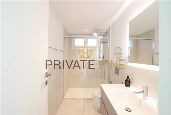Moderne 5.5 Zi.-Villa mit Pool und Seesicht – foto 7 di 10