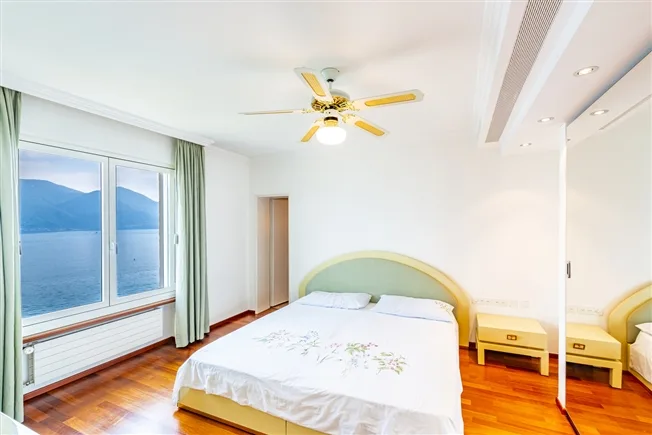 7.5 Zimmer Villa in Ascona – Foto 13 von 16