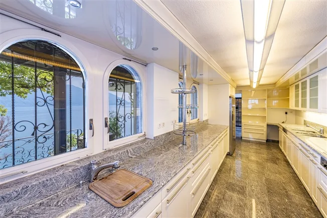 7.5 Zimmer Villa in Ascona – Foto 14 von 16