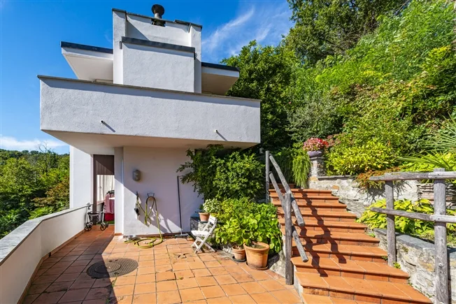 5.5 Zimmer Villa in Losone – Foto 7 von 16