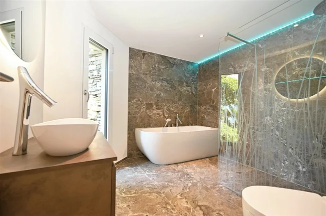 4.5 Zimmer Villa in Ronco sopra Ascona – Foto 6 von 13