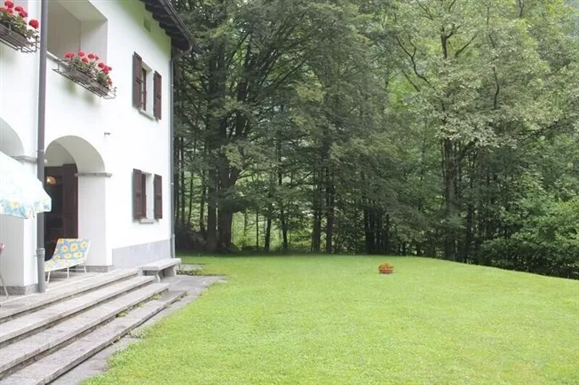 9.5 Zimmer Einfamilienhaus in Gerra (Verzasca) – Foto 12 von 12