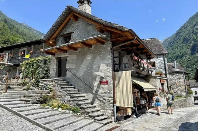 3.5 Zimmer Einfamilienhaus in Sonogno – Foto 8 von 13