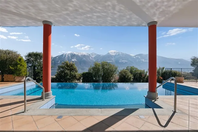7.5 Zimmer Villa in Orselina – Foto 18 von 20