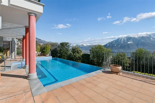 7.5 Zimmer Villa in Orselina – Foto 19 von 20