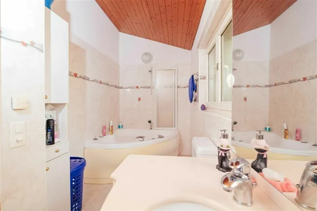 4.5 Zimmer Reihenfamilienhaus in Minusio – Foto 10 von 14