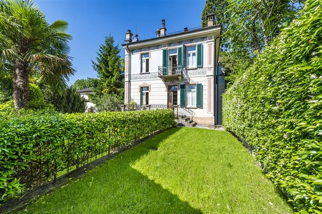 9.5 Zimmer Villa in Minusio – photo 5 of 17