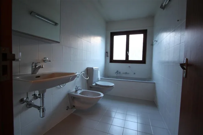 10.5 Zimmer Einfamilienhaus in Intragna – Foto 9 von 13