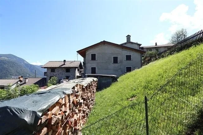 7.5 Zimmer Einfamilienhaus in Camedo – Foto 5 von 13