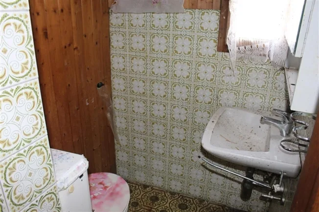 3.5 Zimmer Einfamilienhaus in Comologno – Foto 10 von 13