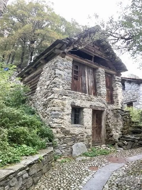 8.5 Zimmer Rustico in Cerentino – Foto 2 von 13