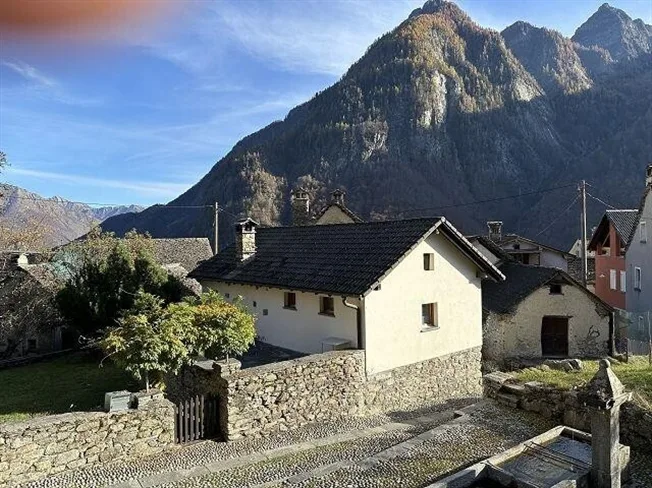 8.5 Zimmer Rustico in Cerentino – Foto 11 von 13