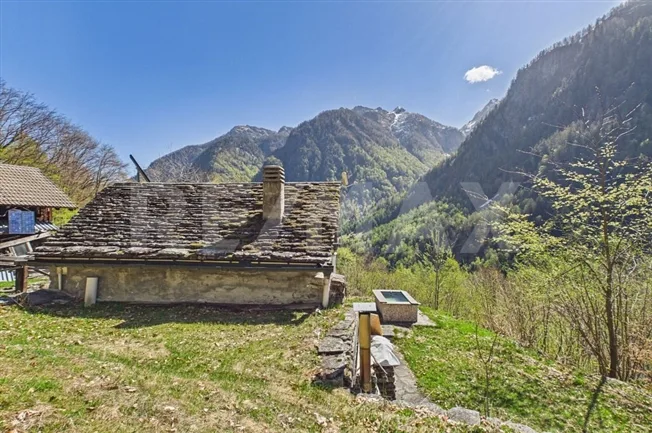 3 Zimmer Einfamilienhaus in Campo (Vallemaggia) – photo 4 of 13