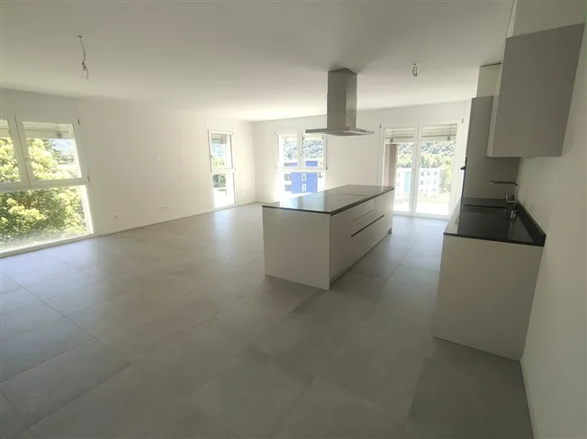 4.5 Zimmer Wohnung, 6702 Claro