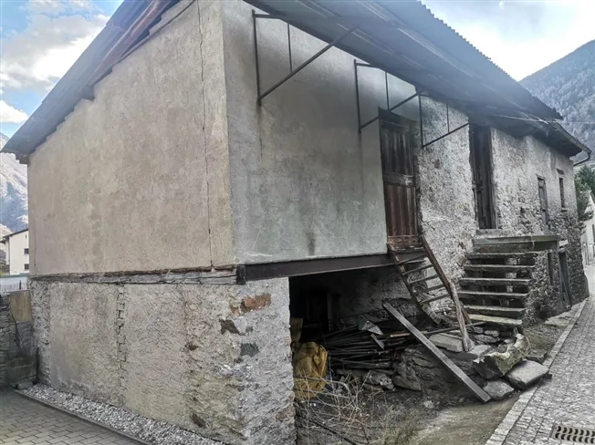 6.5 Zimmer Einfamilienhaus in Malvaglia – foto 13 di 13