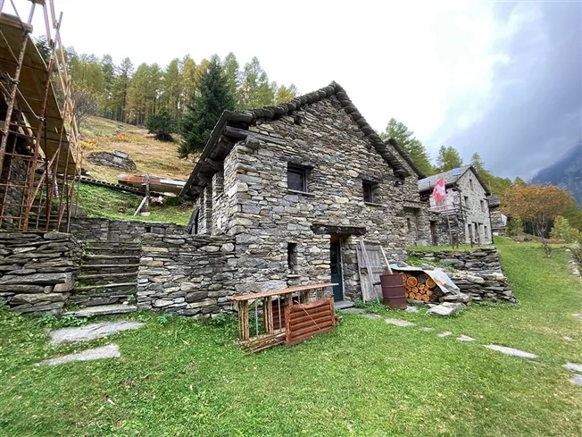 2.5 Zimmer Einfamilienhaus in Malvaglia – Foto 7 von 9