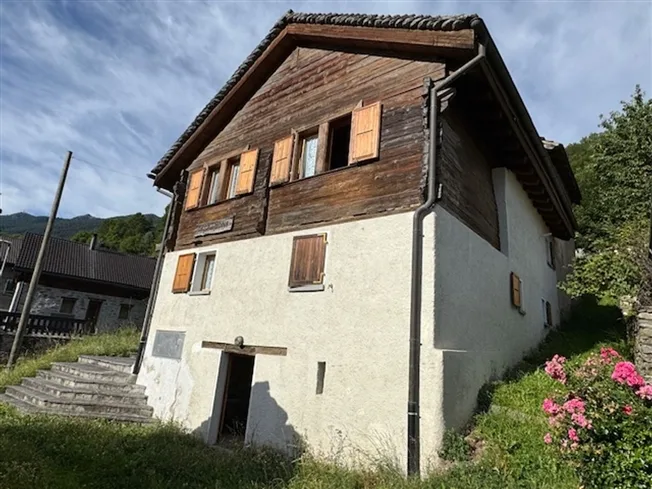 5 Zimmer Einfamilienhaus in Acquarossa – Foto 3 von 13