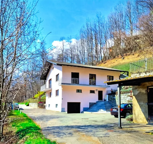 9 Zimmer Einfamilienhaus in Torre – Foto 3 von 12