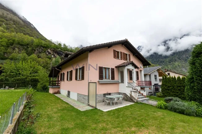 12.5 Zimmer Einfamilienhaus, 6718 Blenio