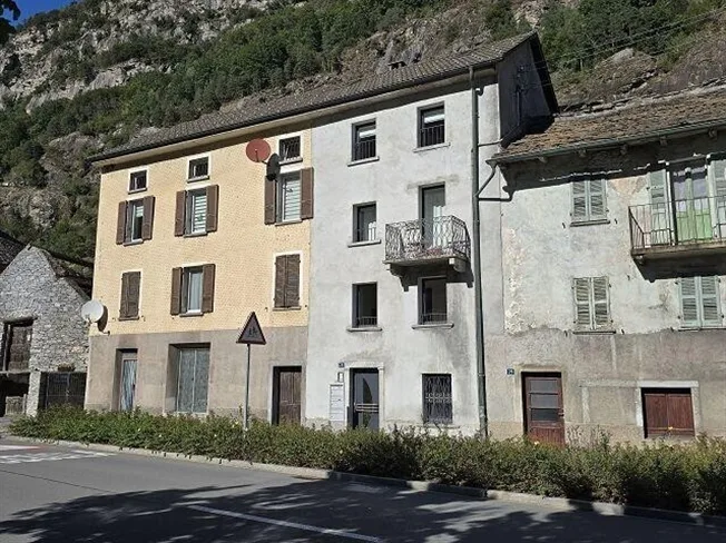 6.5 Zimmer Einfamilienhaus, 6742 Pollegio