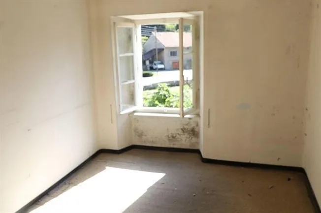 6 Zimmer Einfamilienhaus in Bodio TI – Foto 7 von 13