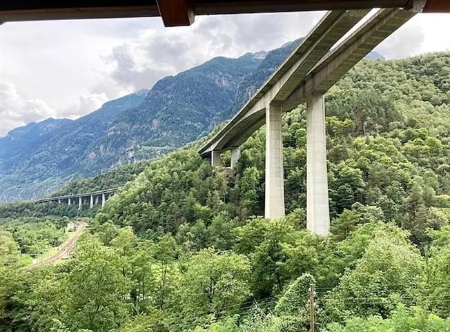 4.5 Zimmer Einfamilienhaus in Giornico – foto 8 di 13