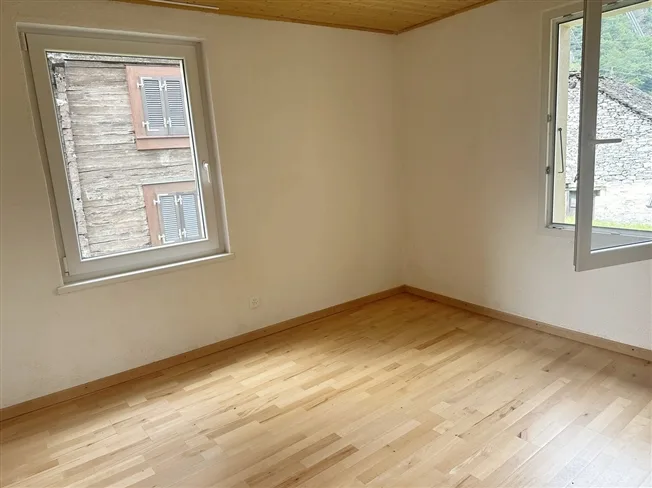 7.5 Zimmer Einfamilienhaus in Chironico – Foto 7 von 13
