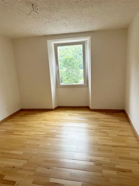 7.5 Zimmer Einfamilienhaus in Chironico – Foto 12 von 13