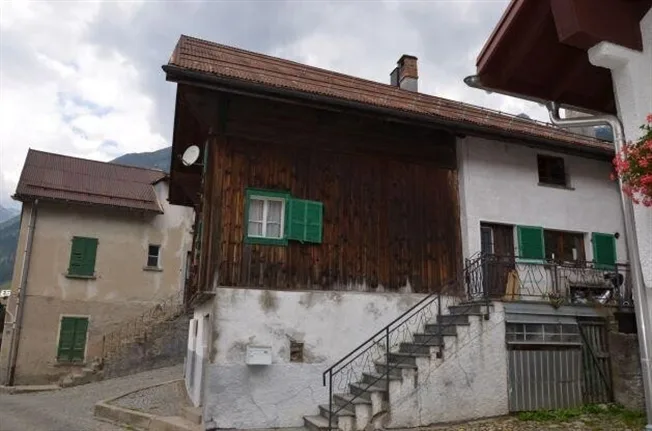 4.5 Zimmer Einfamilienhaus in Airolo – photo 3 sur 13