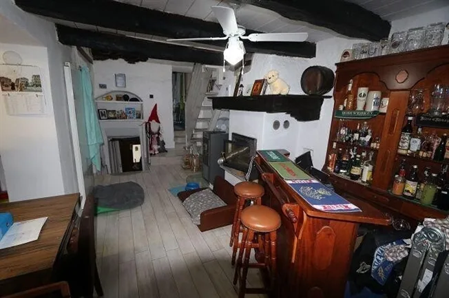 5.5 Zimmer Einfamilienhaus in Mezzovico – Foto 4 von 13