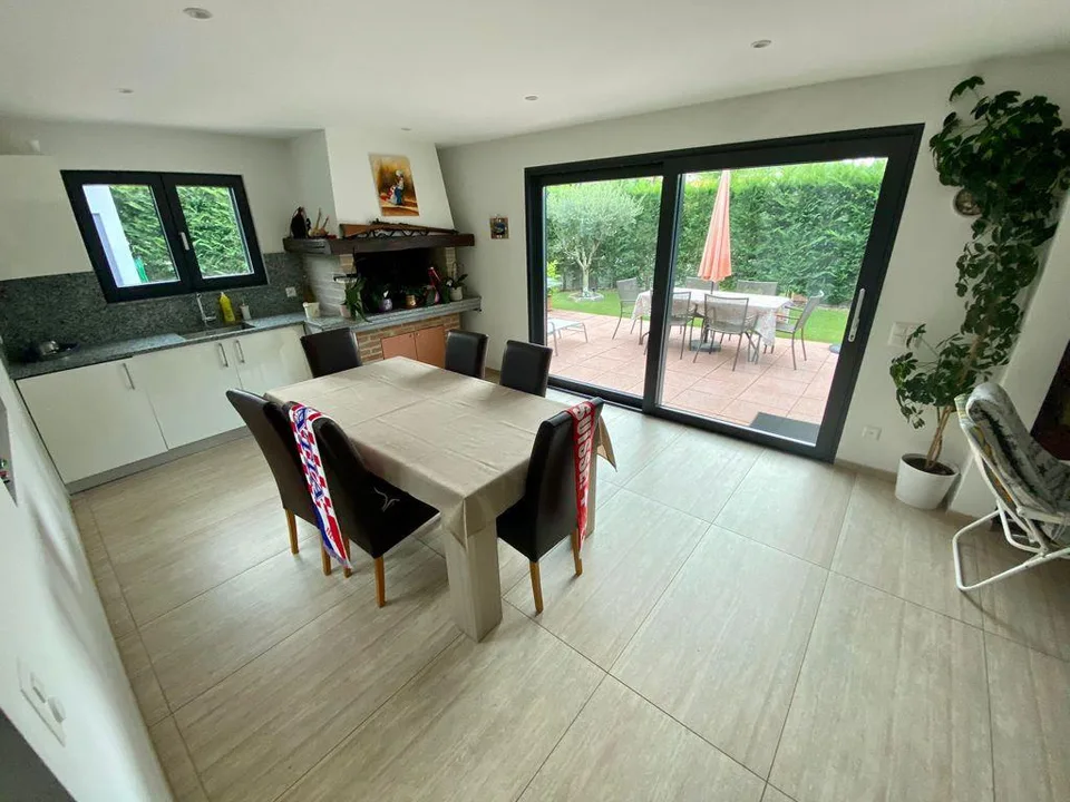 9.5 Zimmer Doppeleinfamilienhaus in Lamone-Cadempino – Foto 7 von 9
