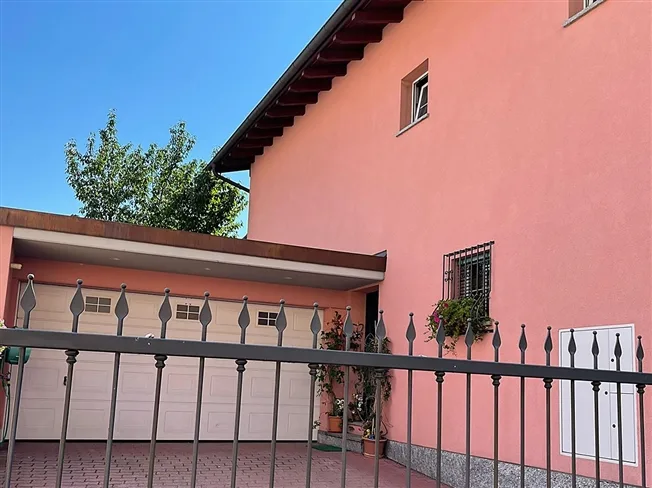 Einfamilienhaus in Lamone-Cadempino – foto 2 di 6