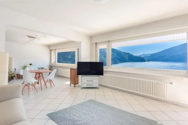 6 Zimmer Villa in Bissone – Foto 10 von 17
