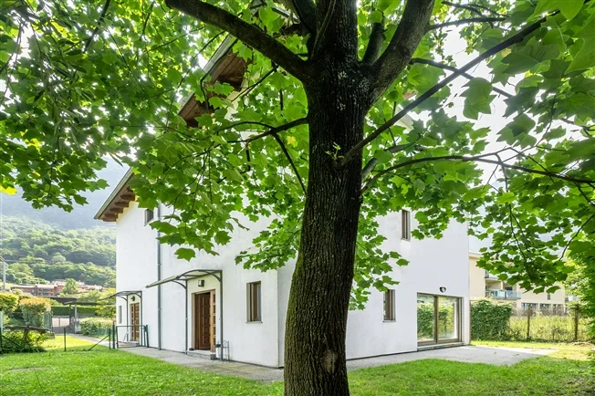 3.5 Zimmer Einfamilienhaus in Melano – Foto 2 von 7