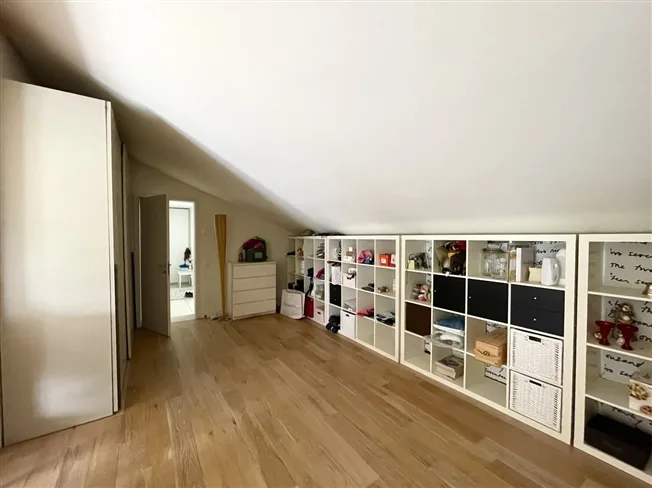 4.5 Zimmer Attikawohnung in Melano – photo 18 sur 20