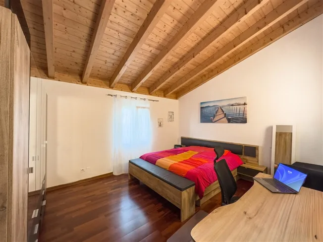 8.5 Zimmer Einfamilienhaus in Melano – foto 9 di 13