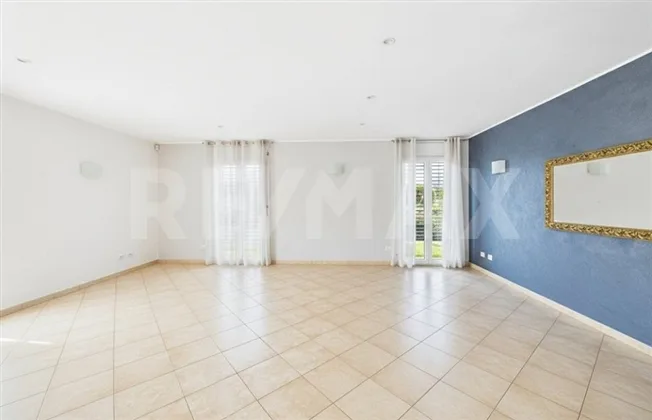 Appartamento 4½ locali al piano terra con giardino privato – foto 8 di 14