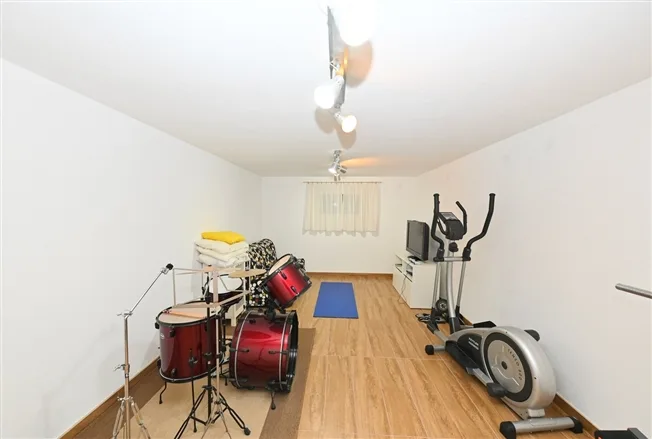 7 Zimmer Einfamilienhaus in Riva San Vitale – Foto 15 von 18
