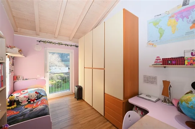 7 Zimmer Einfamilienhaus in Riva San Vitale – Foto 10 von 18