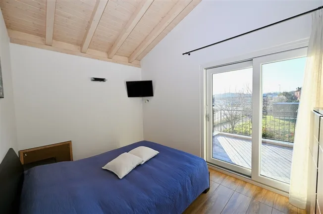 7 Zimmer Einfamilienhaus in Riva San Vitale – Foto 7 von 18