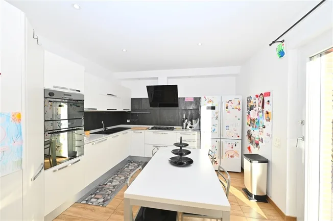 7 Zimmer Einfamilienhaus in Riva San Vitale – Foto 6 von 18