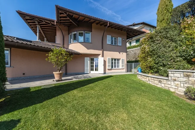 14 Zimmer Villa in Vacallo – Foto 15 von 19
