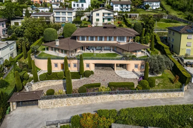 14 Zimmer Villa in Vacallo – Foto 19 von 19