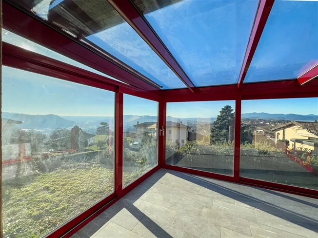 Casa da sogno da riportare in vita nel cuore del verde – foto 5 di 6
