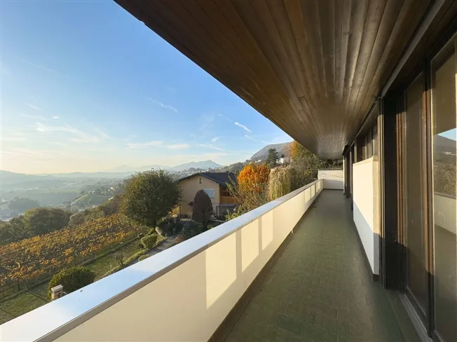 8.5 Zimmer Villa in Morbio Superiore – Foto 10 von 12