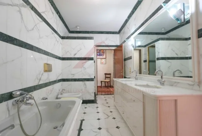 21.5 Zimmer Mehrfamilienhaus in Mendrisio – Foto 11 von 14