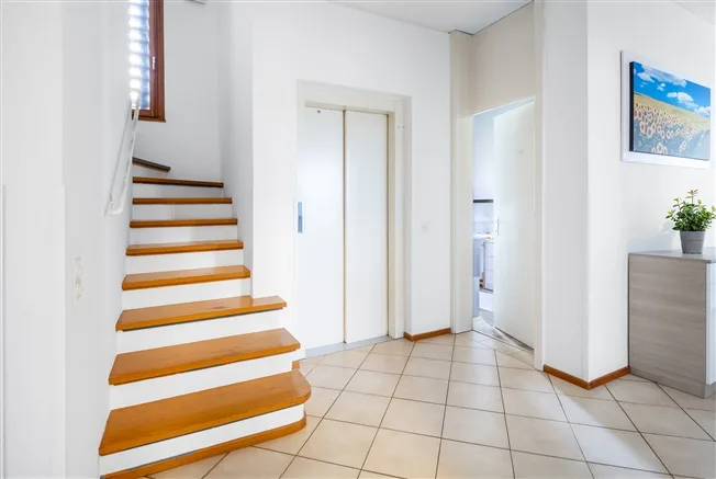 6 Zimmer Einfamilienhaus in Rancate – photo 4 sur 6